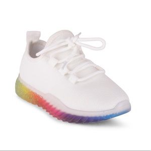 NWOB Wanted Affinity Sneaker